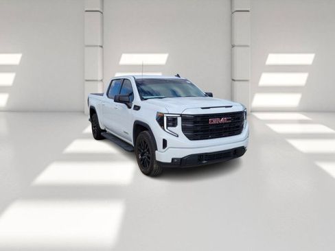 Used 2024 GMC Sierra 1500 Elevation image 3
