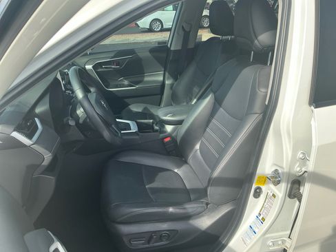 Certified 2022 Toyota RAV4 XLE Premium image 14