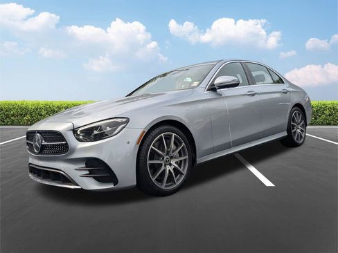 Used 2023 Mercedes-Benz E 350 Sedan image 9
