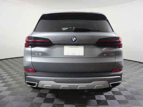 Certified 2026 BMW X5 sDrive40i w/ Premium Package RWD image 4