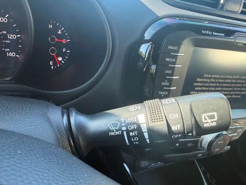 Used 2014 Kia Soul ! w/ Sun & Sound Package FWD image 15