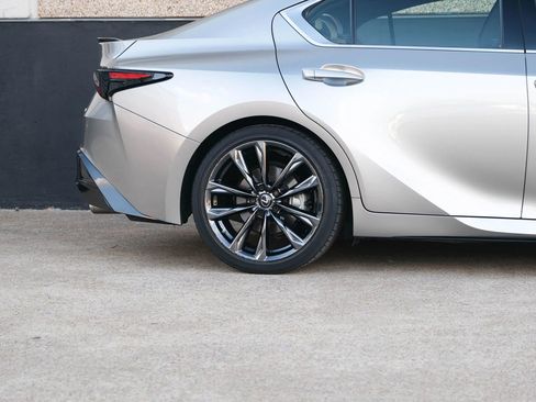 Used 2022 Lexus IS 350 F Sport image 11