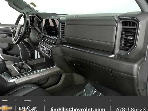 Certified 2024 Chevrolet Silverado 2500 LTZ w/ LTZ Convenience Package image 23