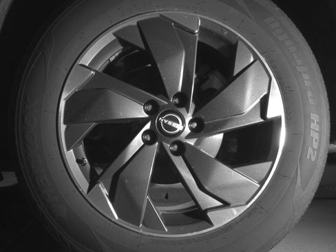 Used 2025 Nissan Rogue SV image 14