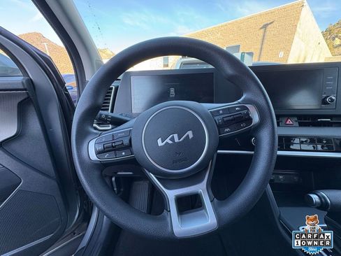 Certified 2025 Kia Sportage LX image 2
