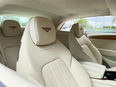 Used 2020 Bentley Continental GT image 25