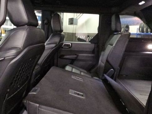 Used 2024 Ford Bronco Everglades image 29