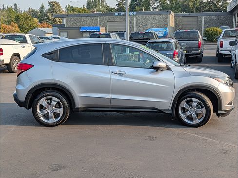 Used 2017 Honda HR-V EX-L image 5