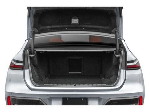 New 2025 BMW i7 M70 image 11
