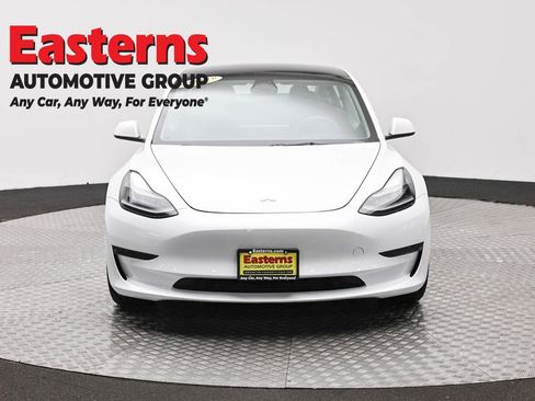 Used 2023 Tesla Model 3 Standard Range RWD image 2