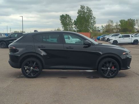 Used 2024 Dodge Hornet GT AWD/4WD image 2