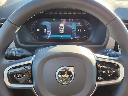 New 2026 Volvo XC90 B5 Core w/ Protection Package image 9