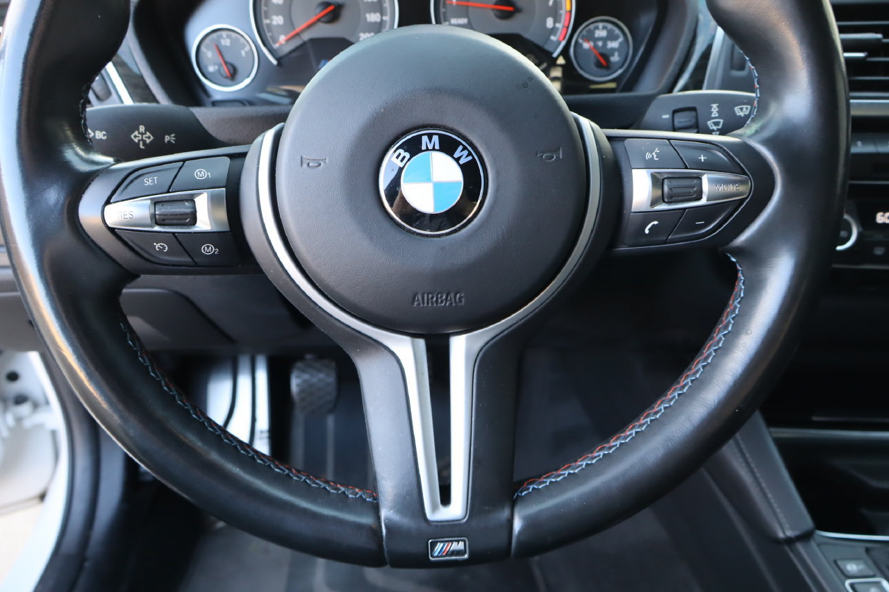 Used 2017 BMW M3 RWD image 10