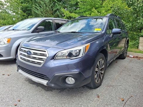 Used 2015 Subaru Outback 2.5i Limited AWD/4WD image 3
