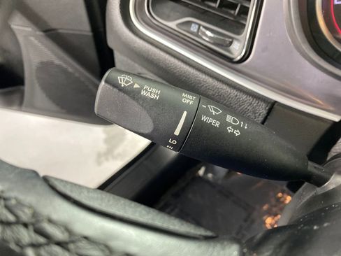 Used 2021 Dodge Challenger SXT image 16