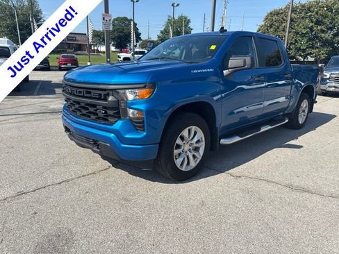 Used 2023 Chevrolet Silverado 1500 Custom AWD/4WD image 7