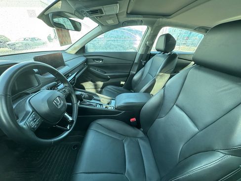 Used 2024 Honda Accord EX-L image 3