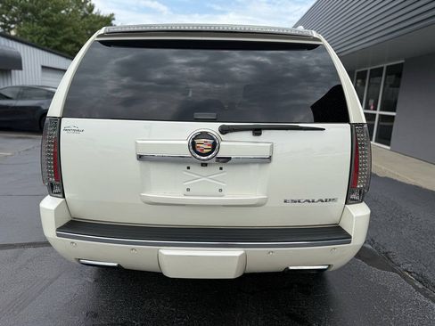 Used 2014 Cadillac Escalade Premium AWD/4WD image 6