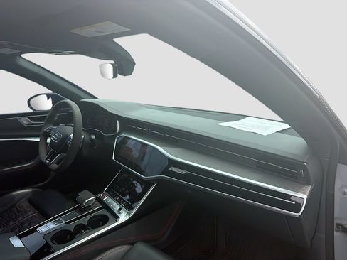 Used 2022 Audi RS 7 Sportback AWD/4WD image 33