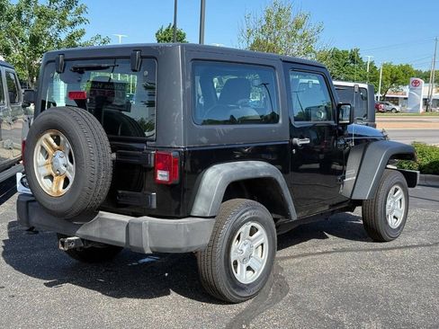 Used 2013 Jeep Wrangler Sport AWD/4WD image 3