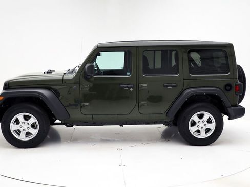 Used 2022 Jeep Wrangler Unlimited Sport w/ Sun And Sound Package AWD/4WD image 5