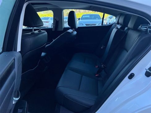 Certified 2023 Lexus ES 350 w/ Premium Package image 19