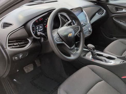 Used 2023 Chevrolet Malibu LT image 10