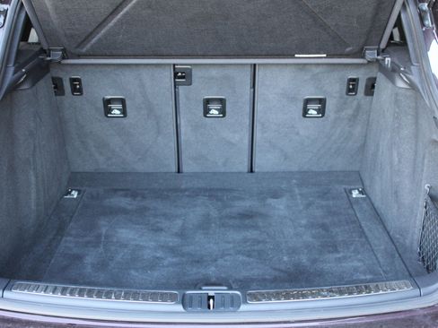 Certified 2024 Porsche Macan image 24