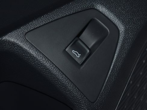 New 2026 Volkswagen Jetta SE image 5