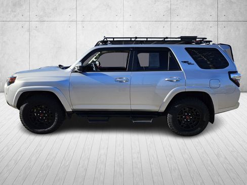Used 2020 Toyota 4Runner TRD Off-Road image 4