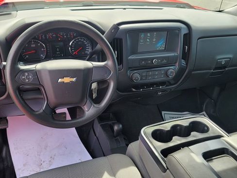Used 2018 Chevrolet Silverado 1500 Custom w/ Custom Convenience Package image 24