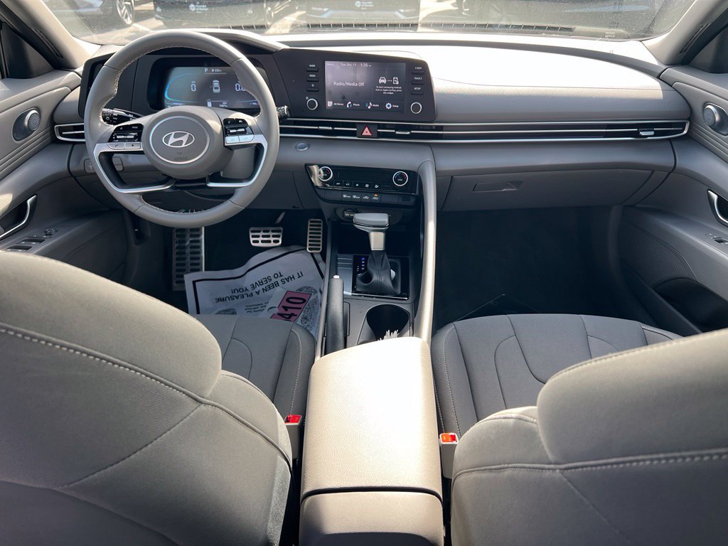 Certified 2026 Hyundai Elantra Sport FWD image 14