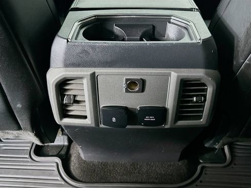 Used 2019 Ford F150 Raptor w/ Equipment Group 802A Luxury AWD/4WD image 21