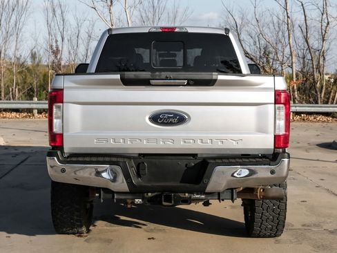 Used 2017 Ford F250 Lariat w/ FX4 Off-Road Package image 12