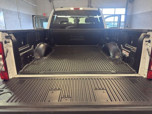 Used 2022 Ford F350 XL w/ Power Equipment Group image 27