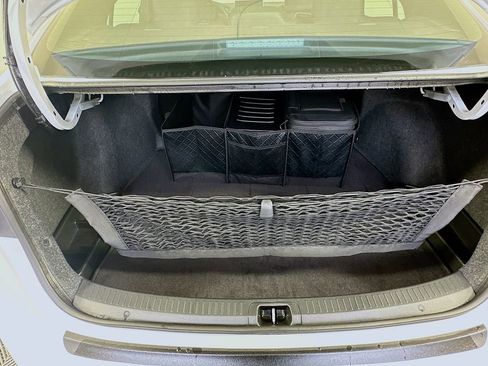 Used 2025 Toyota Corolla SE image 25