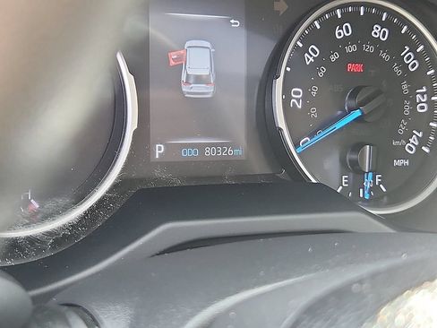 Used 2022 Toyota RAV4 XLE Premium AWD/4WD image 15