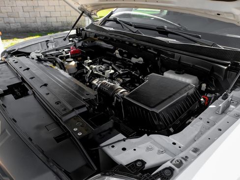 Used 2021 Nissan Titan S image 47