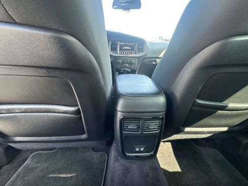 Used 2018 Dodge Charger R/T w/ Blacktop Package image 21