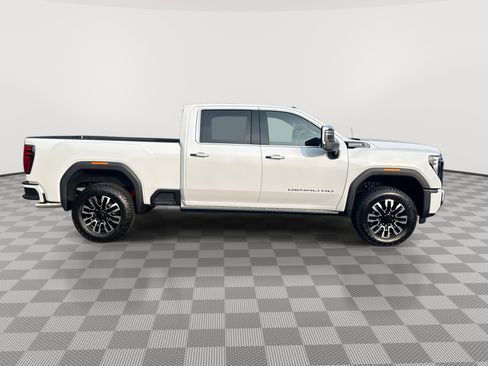 New 2026 GMC Sierra 2500 Denali Ultimate AWD/4WD image 9