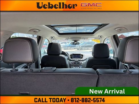 Used 2023 GMC Terrain SLT FWD image 10