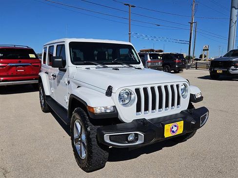 Used 2021 Jeep Wrangler Unlimited Sahara image 6