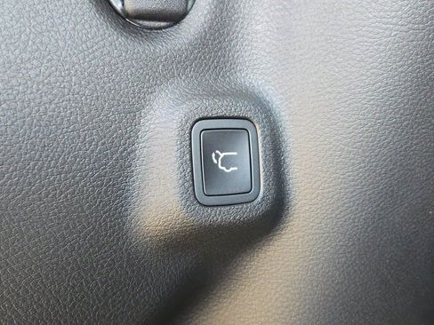 New 2026 Jeep Compass Limited image 17