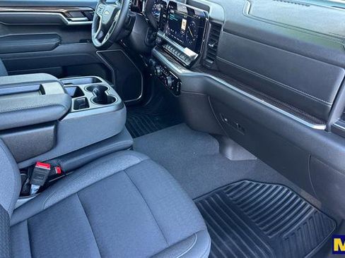Used 2025 Chevrolet Silverado 1500 LT image 19