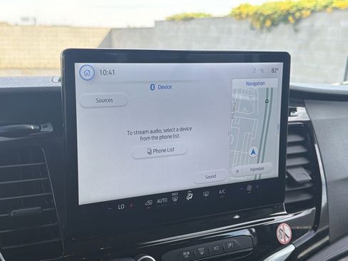 Used 2023 Ford Transit 350 XLT image 5