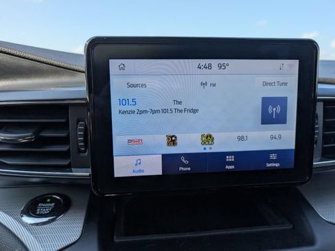 Used 2020 Ford Explorer XLT w/ Equipment Group 202A AWD/4WD image 23