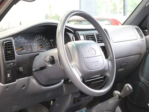 Used 2000 Toyota Tacoma 4x4 Regular Cab image 70