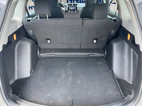 Used 2021 Honda CR-V LX image 9