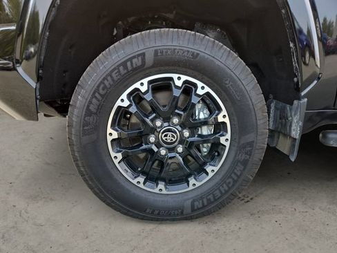 Used 2025 Toyota Tundra SR5 AWD/4WD image 9