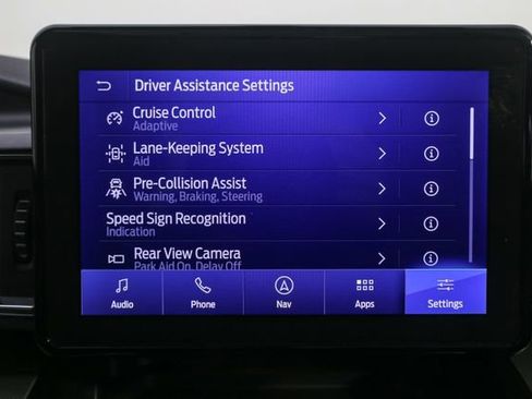 Used 2020 Ford Explorer XLT w/ Equipment Group 202A AWD/4WD image 27